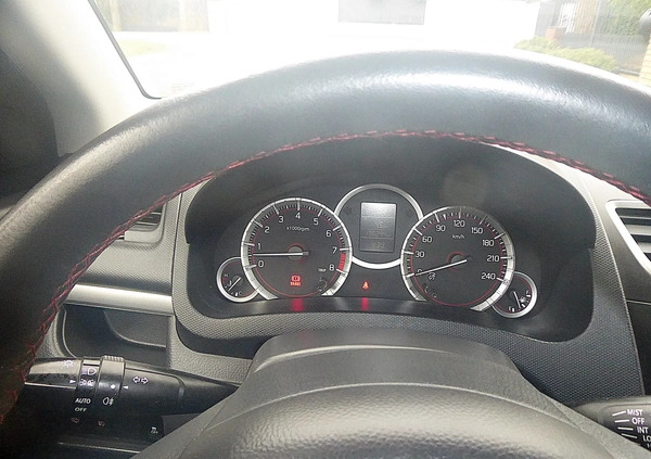 Suzuki Swift cena 28900 przebieg: 136000, rok produkcji 2012 z Radom małe 301